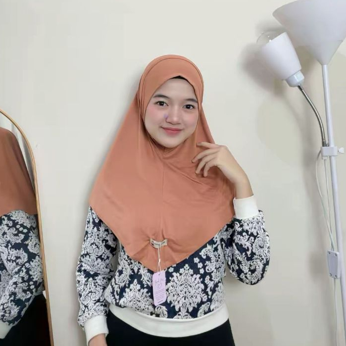 Hanania Hijab - Bergo Instan Padel Size L Karet Dagu Softpad Rayon Airflow Cooltech