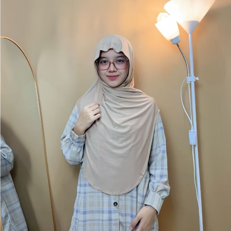 Hanania Hijab Lavia Hijab Instan Bergo Meleyot Plus Inner 2In1 Size L Kaos Rayon Cooltech