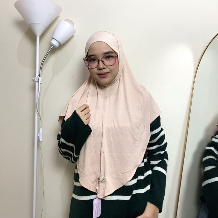 Hanania Hijab - Bergo Instan Padel Size M Karet Dagu Softpad Rayon Airflow Cooltech