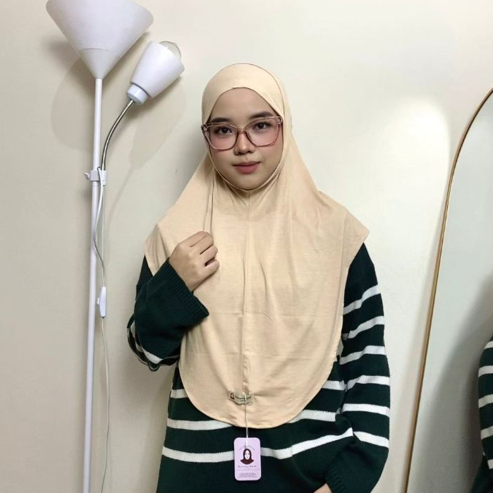 Hanania Hijab - Bergo Instan Padel Size M Karet Dagu Softpad Rayon Airflow Cooltech