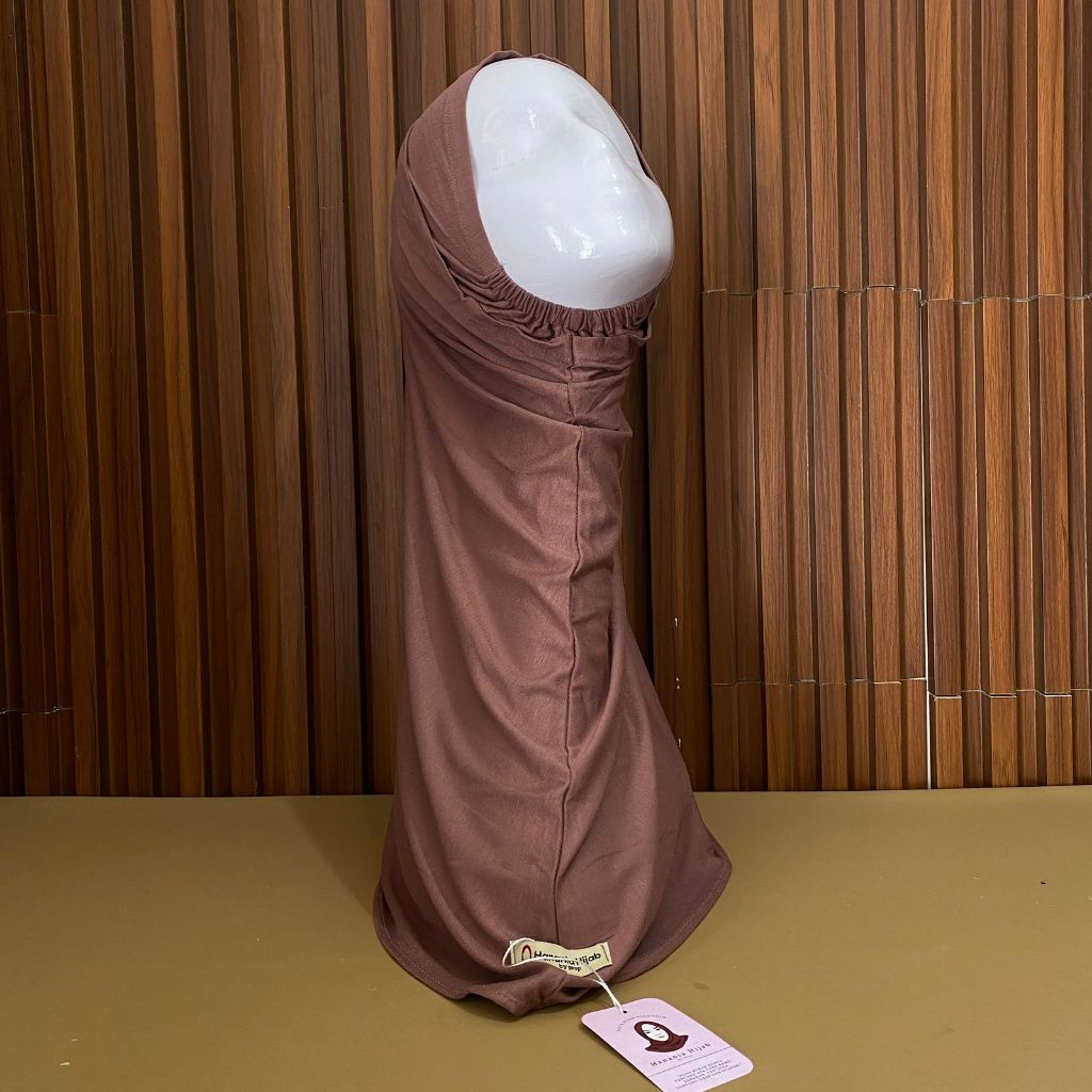 Hanania Hijab - Bergo Instan Padel Size L Karet Dagu Softpad Rayon Airflow Cooltech