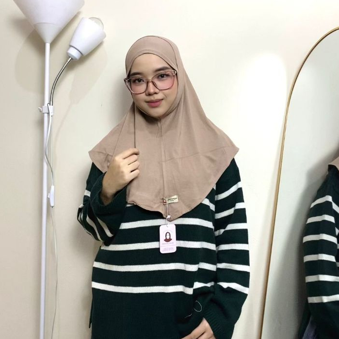 Hanania Hijab - Bergo Instan Padel Size M Karet Dagu Softpad Rayon Airflow Cooltech