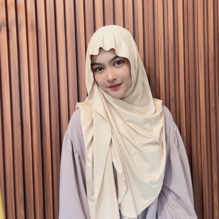Hanania Hijab - Pamela Pashmina Kaos Rayon (CoolTech) Premium | Pashmina Viscose Rayon Arabian Shawl
